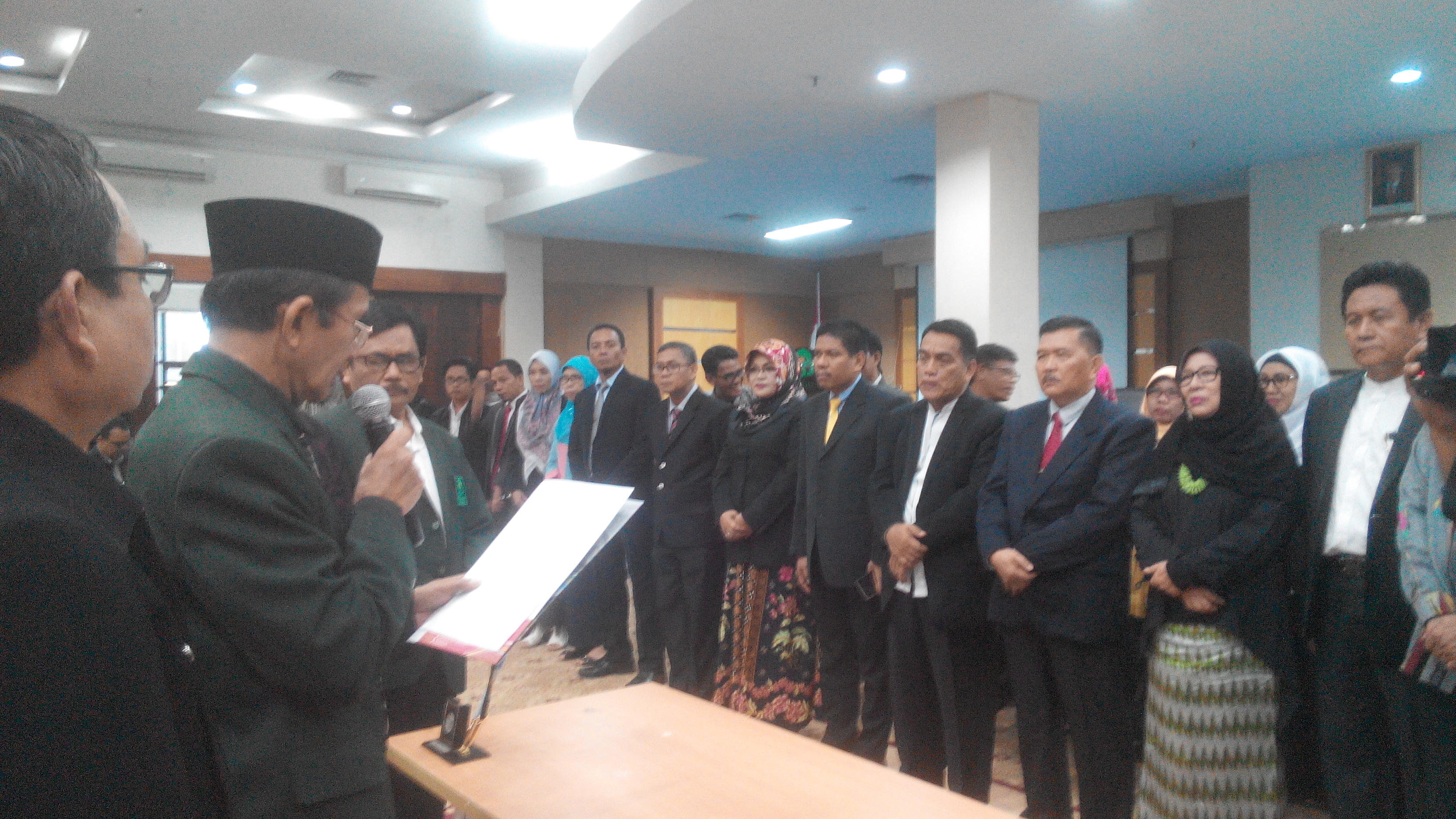 Gambar Pelantikan Pengurus Harian IkA-FSH UIN Alauddin Makassar